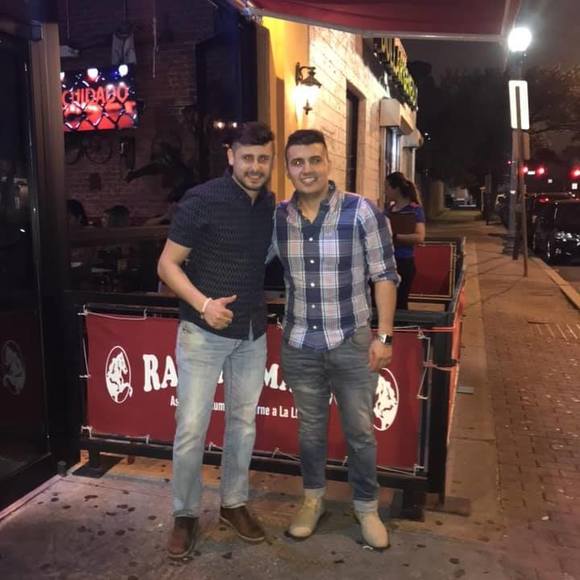 Meet your Posher, Camilo - Picture 1 of 1